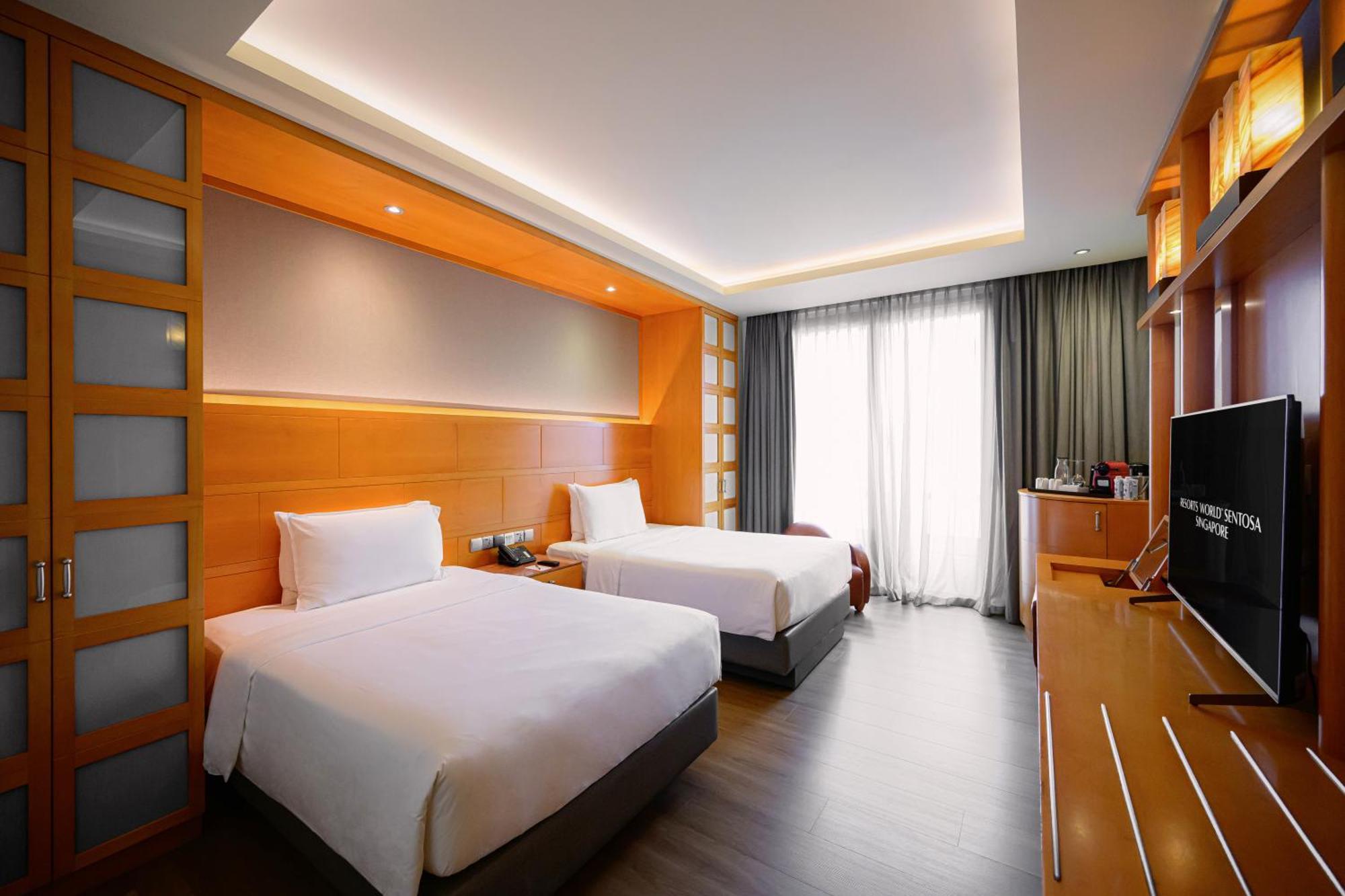 Resorts World Sentosa - Hotel Michael Сингапур Экстерьер фото